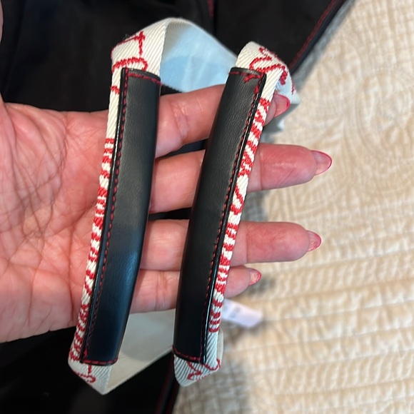 NEW WITH TAG VICTORIAS SECRET CANVAS TOTE - Picture 9 of 9